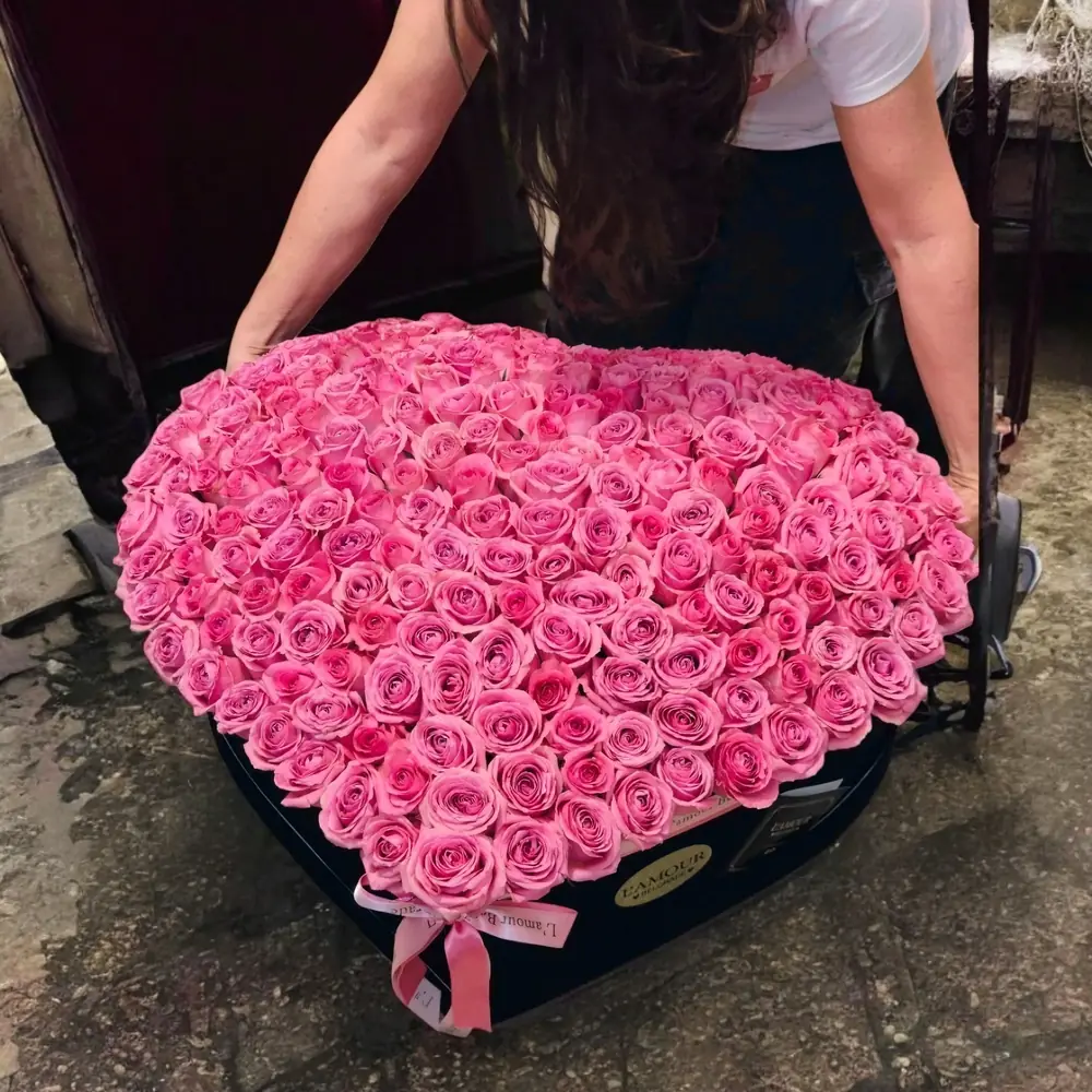 Cvetni aranžman L amour