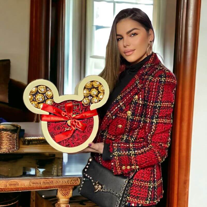 Miki sa 19 ruža i Ferero čokoladicama